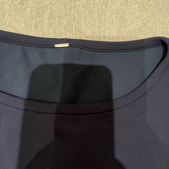 Lululemon blouse nwot​​​​​​​​​ - Picture 4 of 7